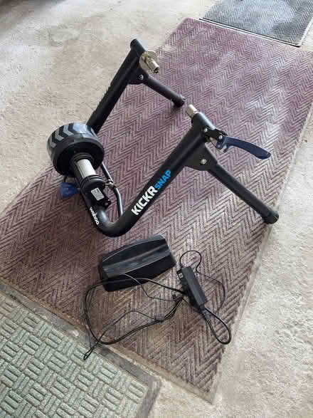 Photo of free Wahoo kickr snap bike trainer (near Tartan/ Jockvale) #1