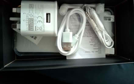 Photo of free Cheapy phone (Cashes Green GL5) #2