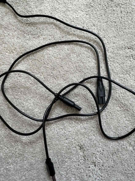 Photo of free 2 cables (GL3) #1