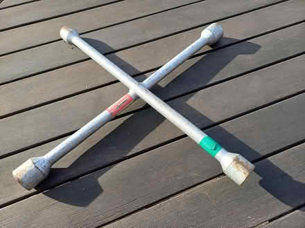 Photo of free Car wheel brace (Rowlands Castle PO9) #1