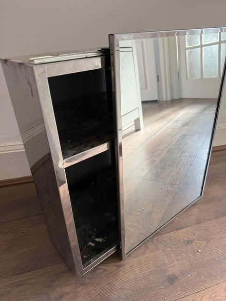 Photo of free Bathroom cabinet with mirror (Balgreen EH12) #2