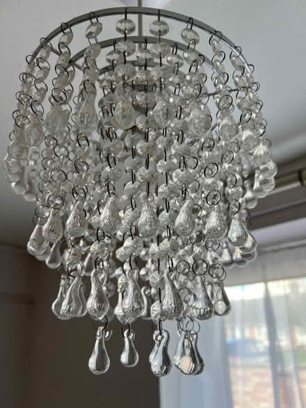 Photo of free Screw on chandelier (Bicester OX26) #1