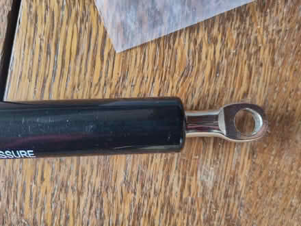 Photo of free Pair of gas struts, 800N, 55.5cm (St Ives PE27) #4