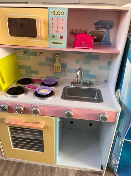 Photo of free Play kitchen (Notts) #2