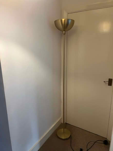Photo of free Floor Lamp (Hammersmith W14) #1