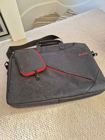 Photo of free Large laptop case (Motspur Park KT3) #1