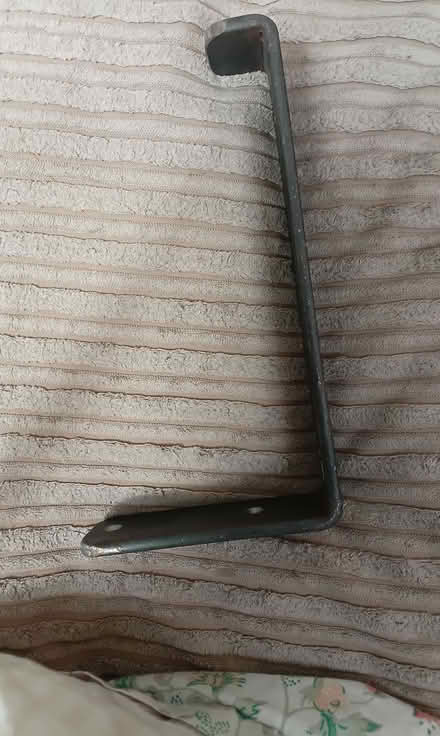 Photo of free Shelf bracket (Lewisham SE13) #1