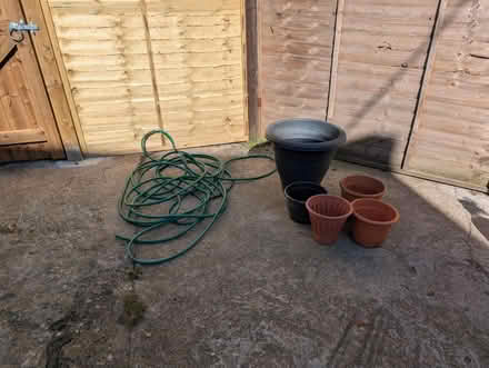 Photo of free Plant pots and 2 bits of hose pipe (Harrold Bedford) #1