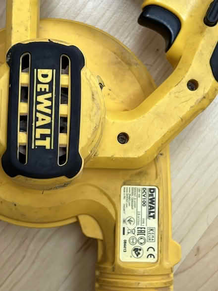 Photo of free De Walt Compact Cordless Blower (Lee-on-the-Solent PO13) #2