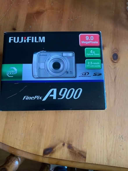 Photo of free Fujifilm digital camera (Calne SN11) #1