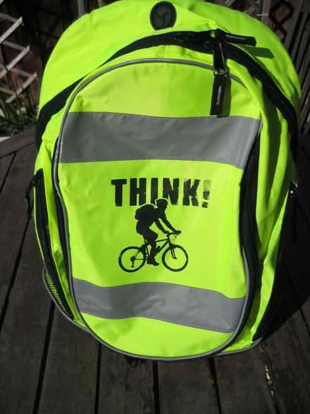Photo of free Florescent hi viz jacket (Ruddington NG11) #2