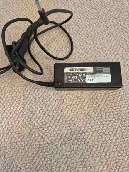 Photo of free HP equivolent charger (Motspur Park KT3) #1