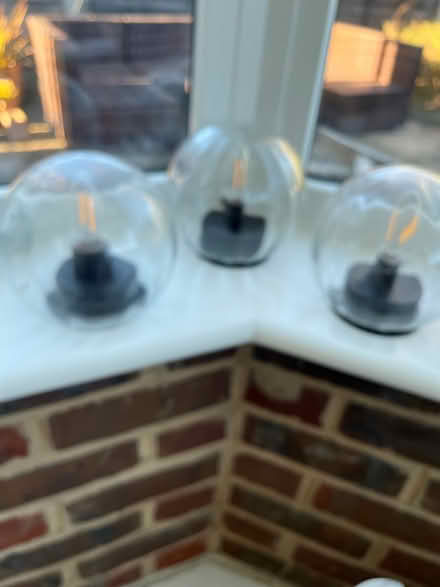 Photo of free 3 globe lights (Beckenham BR3 3NL) #2