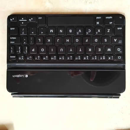 Photo of free Logitech mini bluetooth keyboard (Trinity Bellwoods) #1