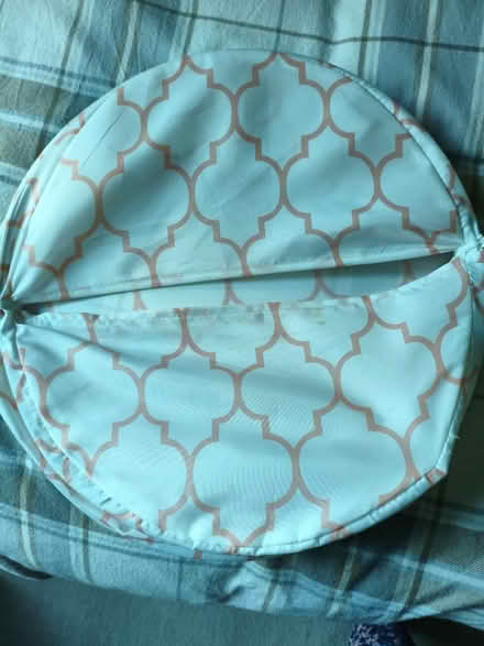 Photo of free Laundry basket (Vauxhall SW8) #1