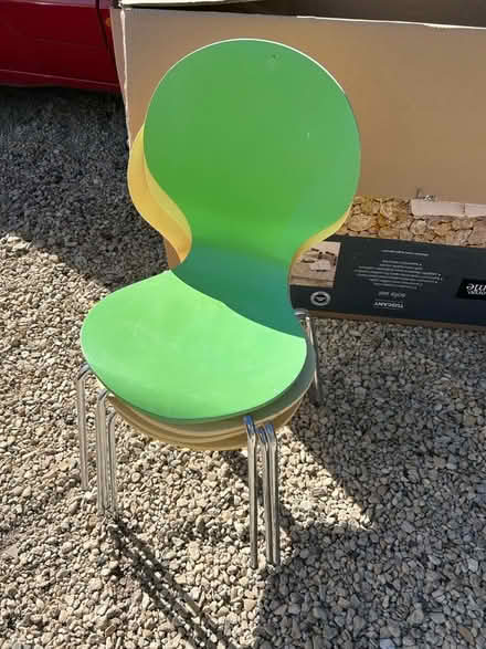 Photo of free 4x dining chairs (Uffington SN7) #2