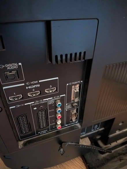 Photo of free Toshiba TV (Biggin hill) #2