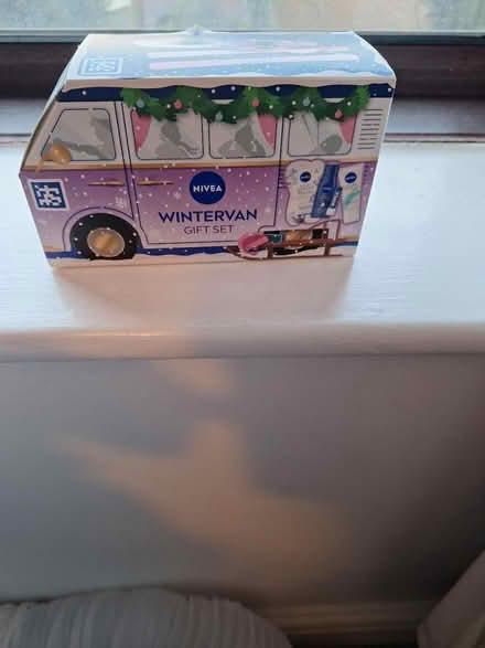 Photo of free Nivea gift set (no lip balm) (Walkley S6) #1