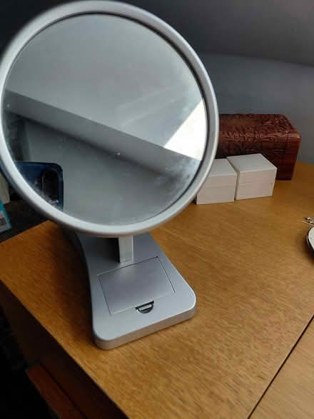 Photo of free Mirror (Fleetville AL4) #2