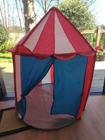 Photo of free Kids play tent (Surrenden BN1) #1