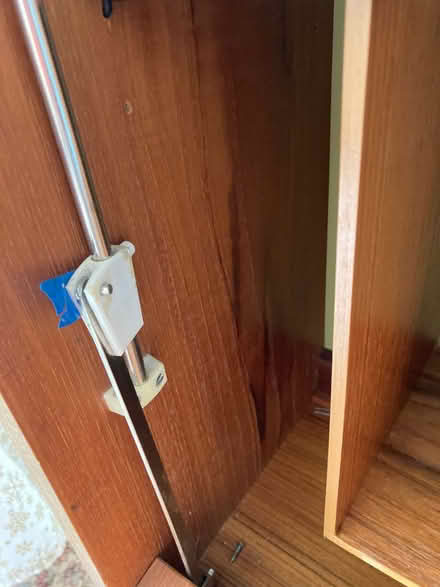 Photo of free G plan bureau (Church End LU6) #4