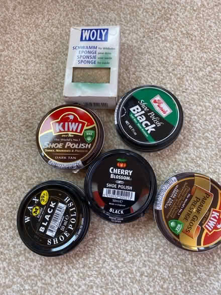 Photo of free Various show polishes (WR15 Leigh Sinton) #1