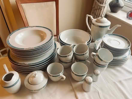 Photo of free Dinner set, 8 settings (Waterlooville PO7) #4