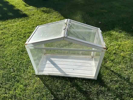 Photo of free Small terrarium for plants (Guildford GU2) #2