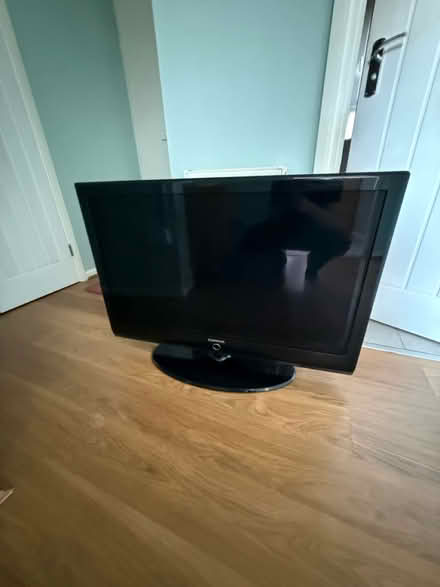 Photo of free Samsung 40 inch TV (Horsham RH13 5RN) #1