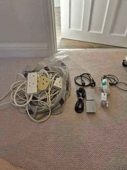 Photo of free Extension cables and adaptors (Motspur Park KT3) #1