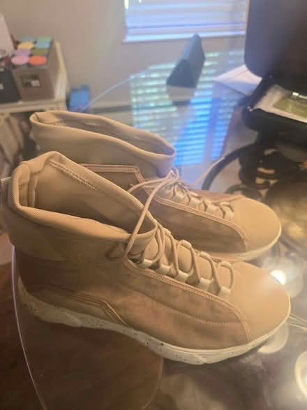 Photo of free Le Flow sneakers EURO size 43 (By the Mountain View Caltrain) #2