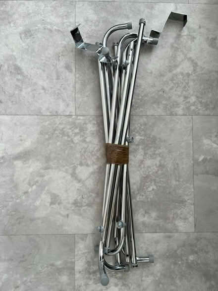 Photo of free Over the door rack (B92) #1