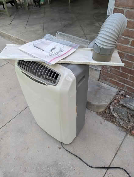 Photo of free Air Conditioner (South Pasadena) #1