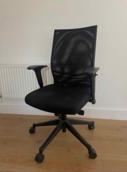 Photo of free Office chair (Elephant and castle SE1) #1