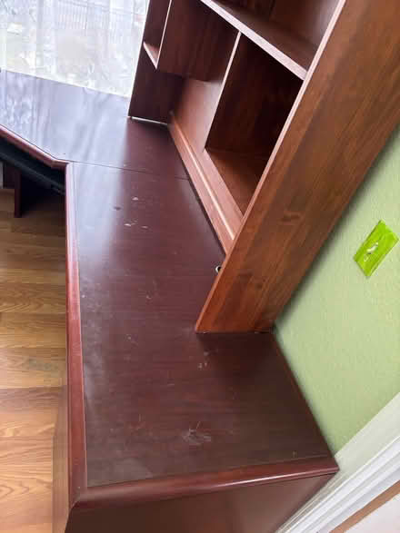 Photo of free Executive Desk (Near PLU, Parkland) #2