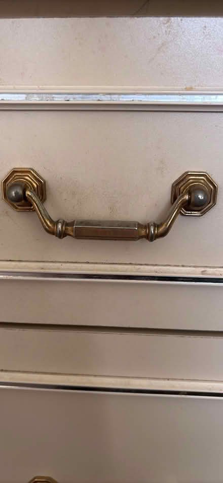 Photo of free Dressing table and mirror (Cheadle Hulme SK7) #3