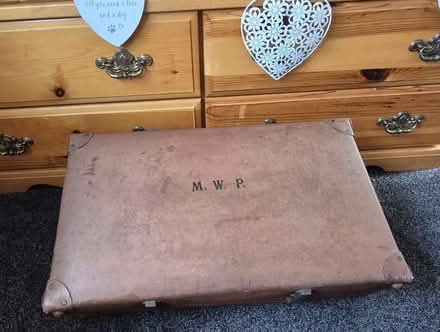 Photo of free Vintage adjustable suitcase (Weston-super-Mare BS23) #2