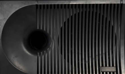 Photo of free Speakers (Amherst) #3