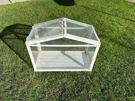 Photo of free Small terrarium for plants (Guildford GU2) #1