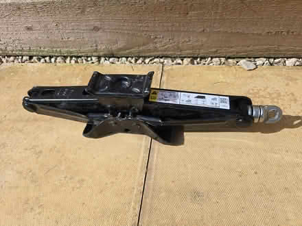 Photo of free Scissor jack for Ford Transit (Brize Norton OX18 1px) #1