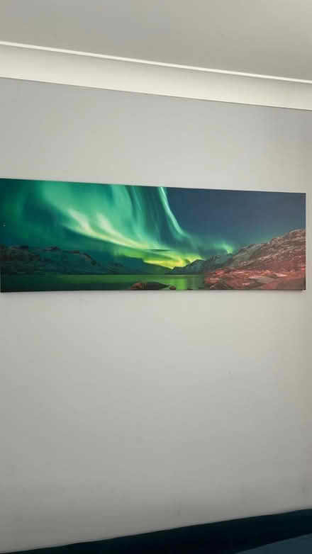 Photo of free Northern lights canvas (Bedford MK41) #1