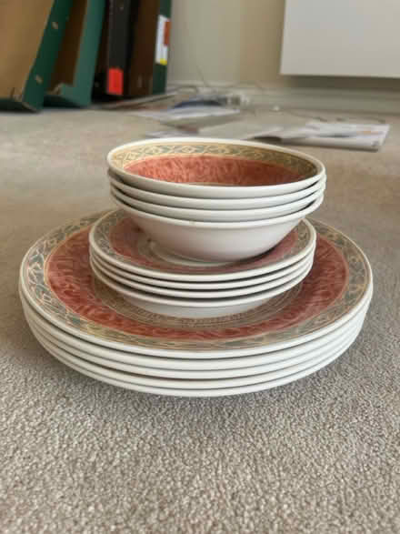 Photo of free Basic kitchen crockery (Waterlooville PO7) #1