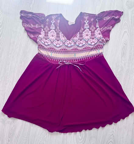 Photo of free adjustable, burgundy maternity top size S (Hoddesdon EN11) #1