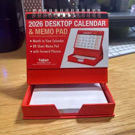 Photo of free Small Desktop Calendar with Memo Pad (Chipping Norton OX7) #1