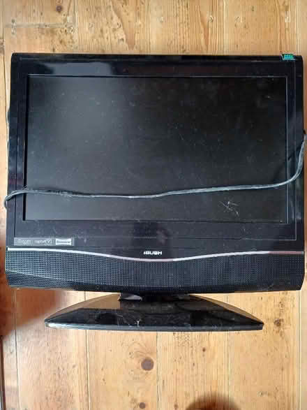 Photo of free 18" TV/DVD player (Bare LA4) #1