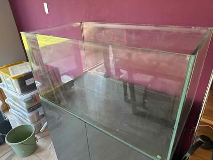 Photo of free 90 x 45 x 45 fishtank (Burpham, Guildford) #2