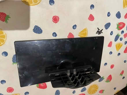 Photo of free Stand for 32” Samsung TV (West End Village SO30) #3