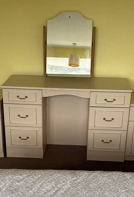 Photo of free Dressing table and mirror (Cheadle Hulme SK7) #1