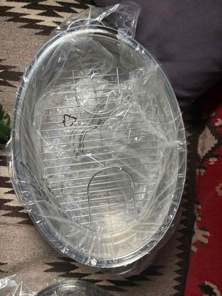 Photo of free New steel roasting pan (Bellingham SE6) #2