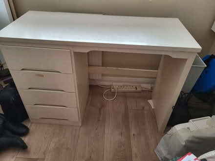 Photo of free Desk/hall table (Ipsden) #1